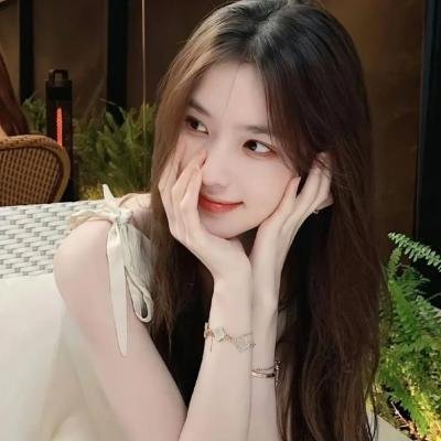 月亮中的亚马逊女人